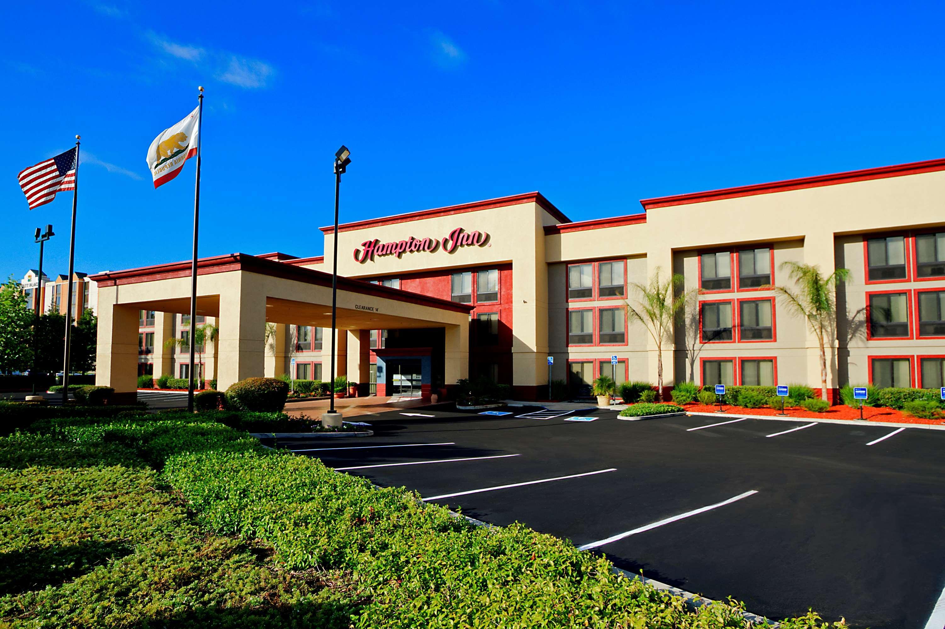 Hampton Inn Фремонт Экстерьер фото