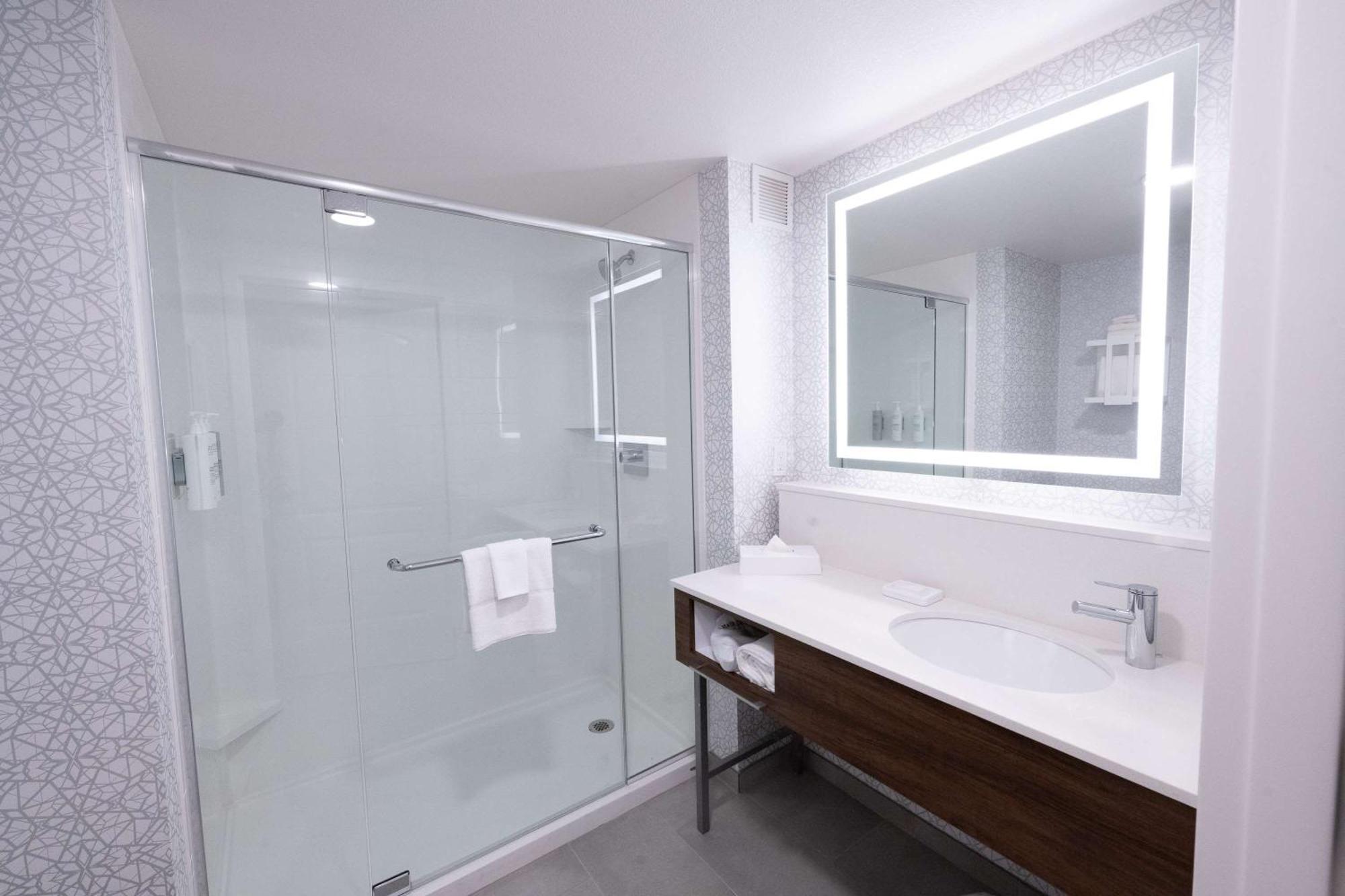 Hampton Inn Фремонт Экстерьер фото