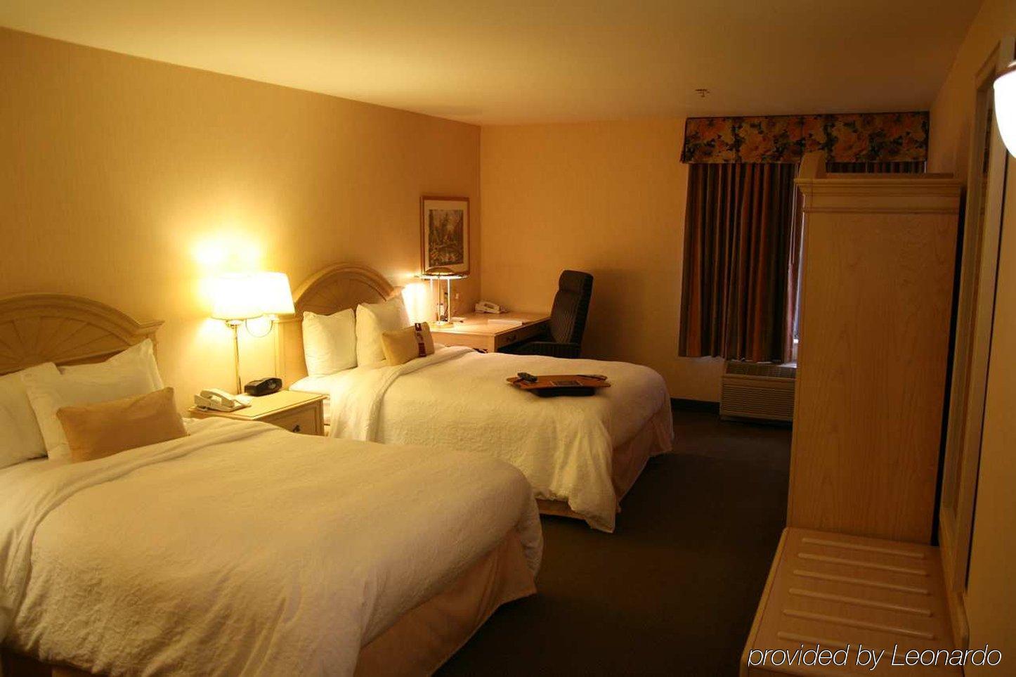 Hampton Inn Фремонт Экстерьер фото