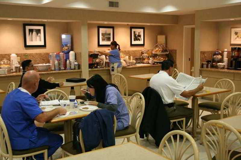 Hampton Inn Фремонт Ресторан фото